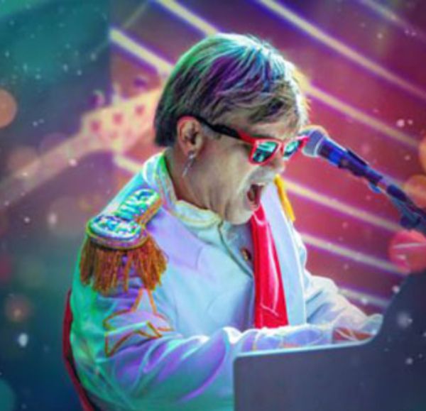 Elton John Essence - Rocketman Elton John Essence - Rocketman