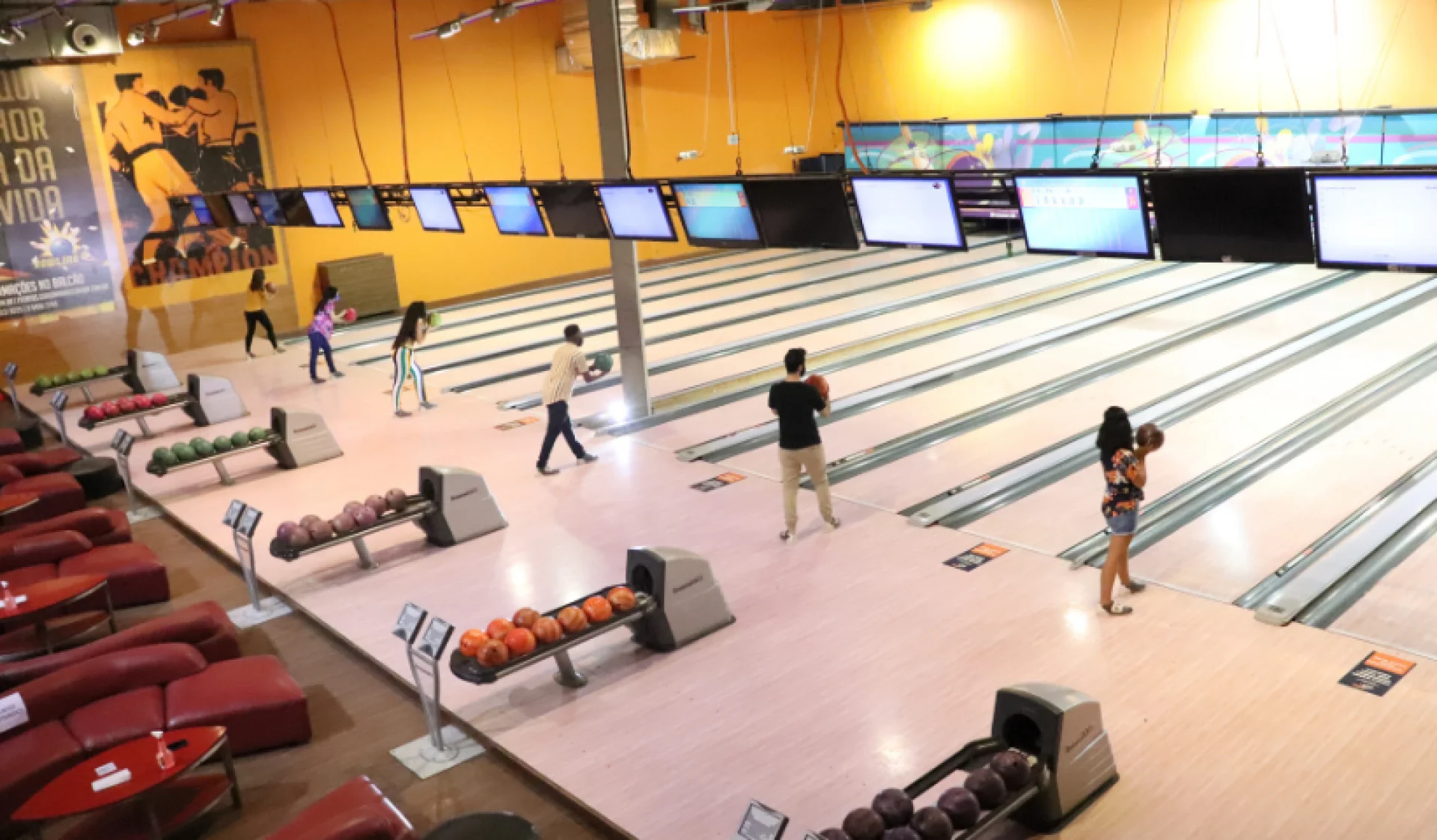 Boliche no Game Station