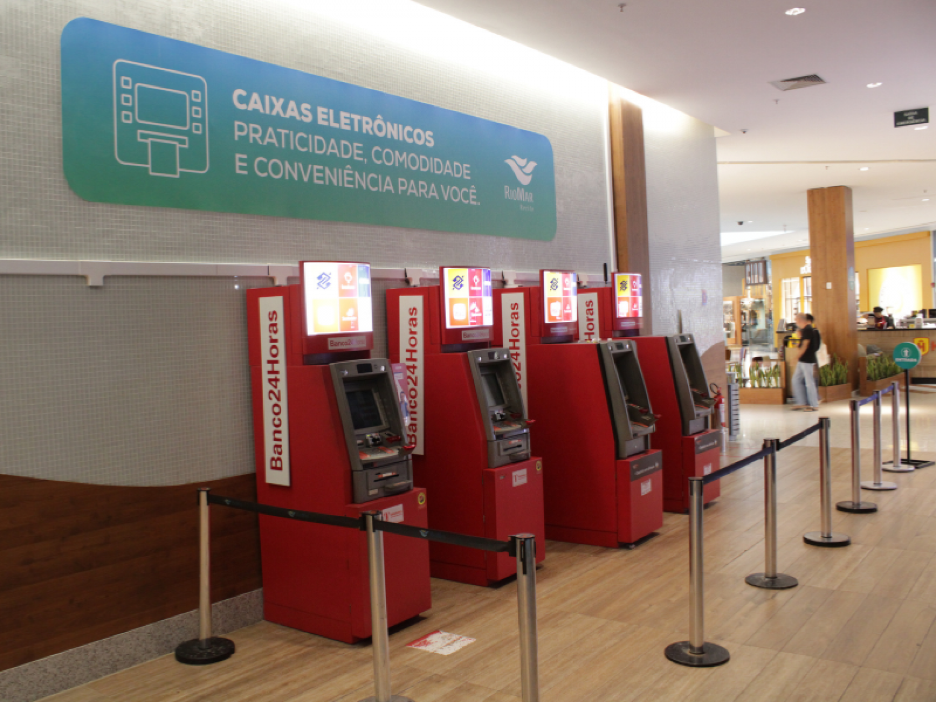 Caixas eletrônicos