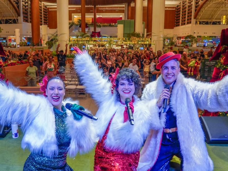 Semana de estreia do Natal: confira como foi o show do Trio Coralito
