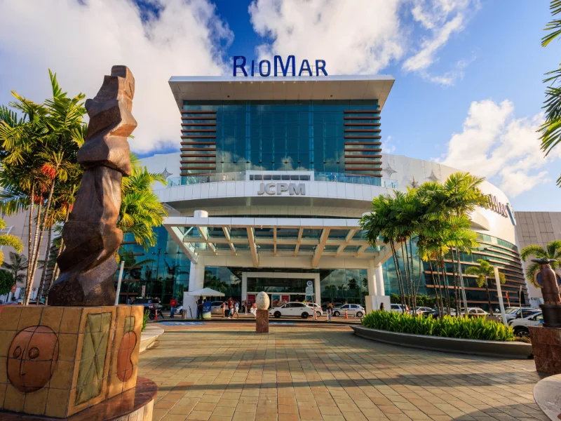 Horário de feriado: confira funcionamento do RioMar nesta terça (21)