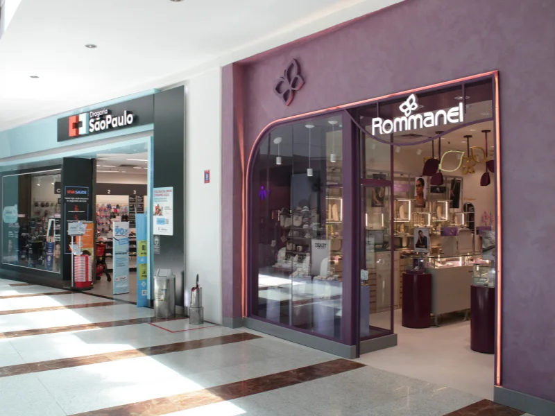 Rommanel reinaugura no RioMar Recife