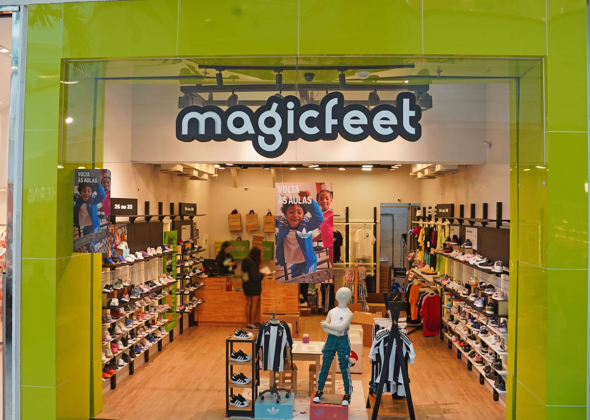 MAGIC FEET