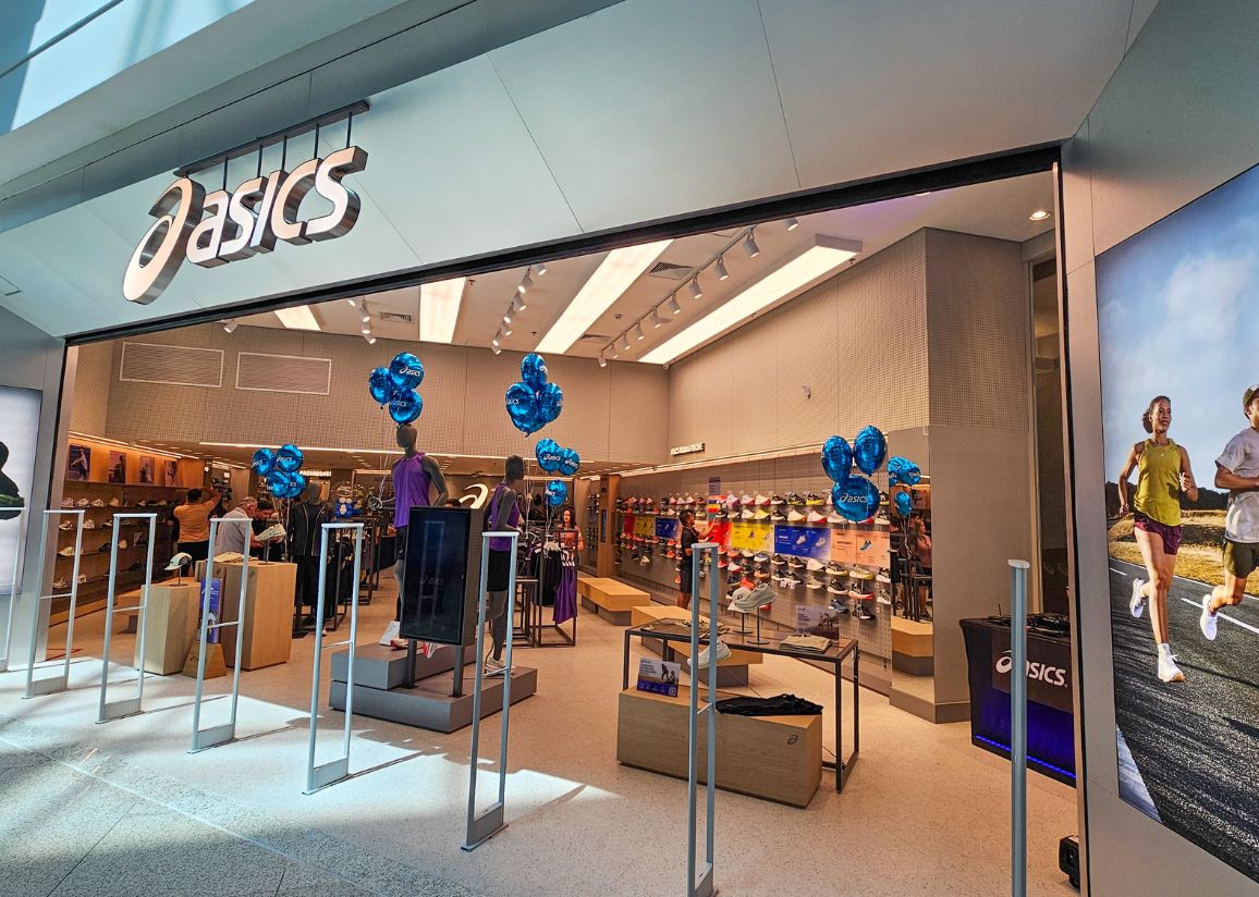 ASICS